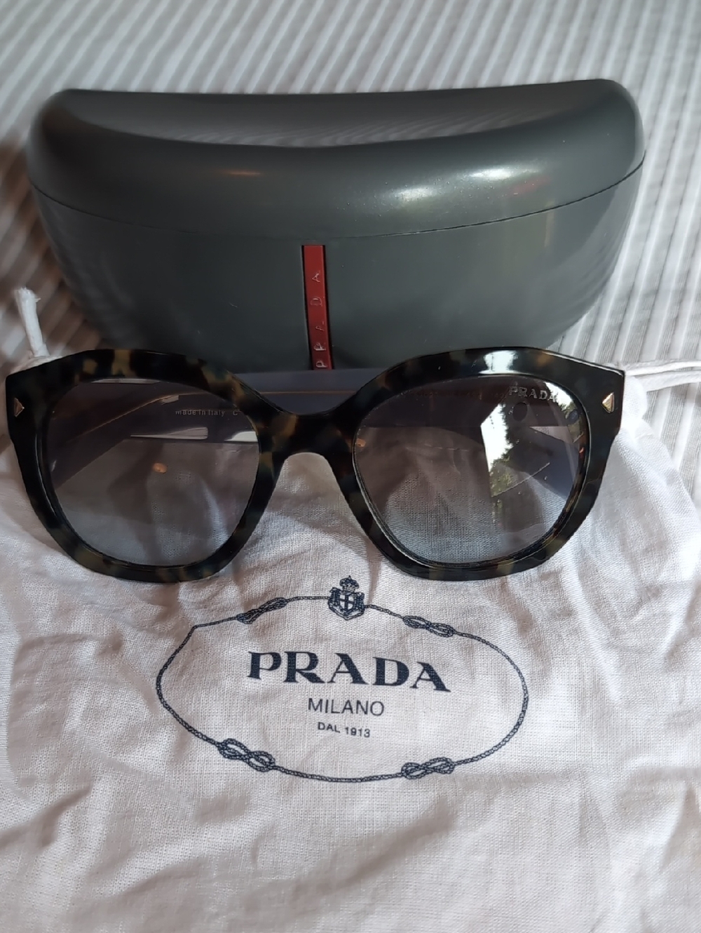 Prada Tortoiseshell Sunglasses - Dark Brown/Black Frames